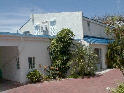 St. Maarten luxurious villa with 3 sleeping rooms